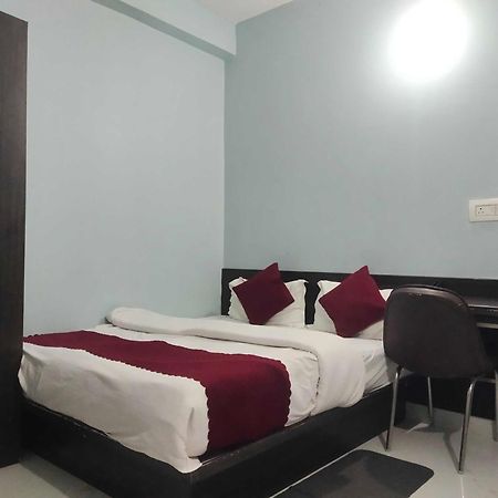 Hotel O Home Aditya Inn Suits Homestay Ayodhya Ngoại thất bức ảnh
