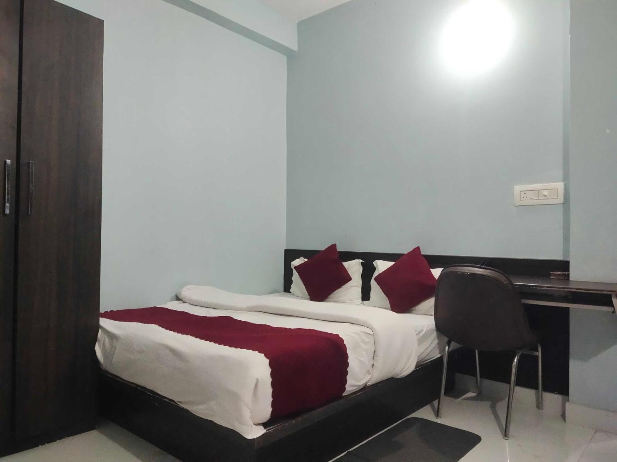 Hotel O Home Aditya Inn Suits Homestay Ayodhya Ngoại thất bức ảnh