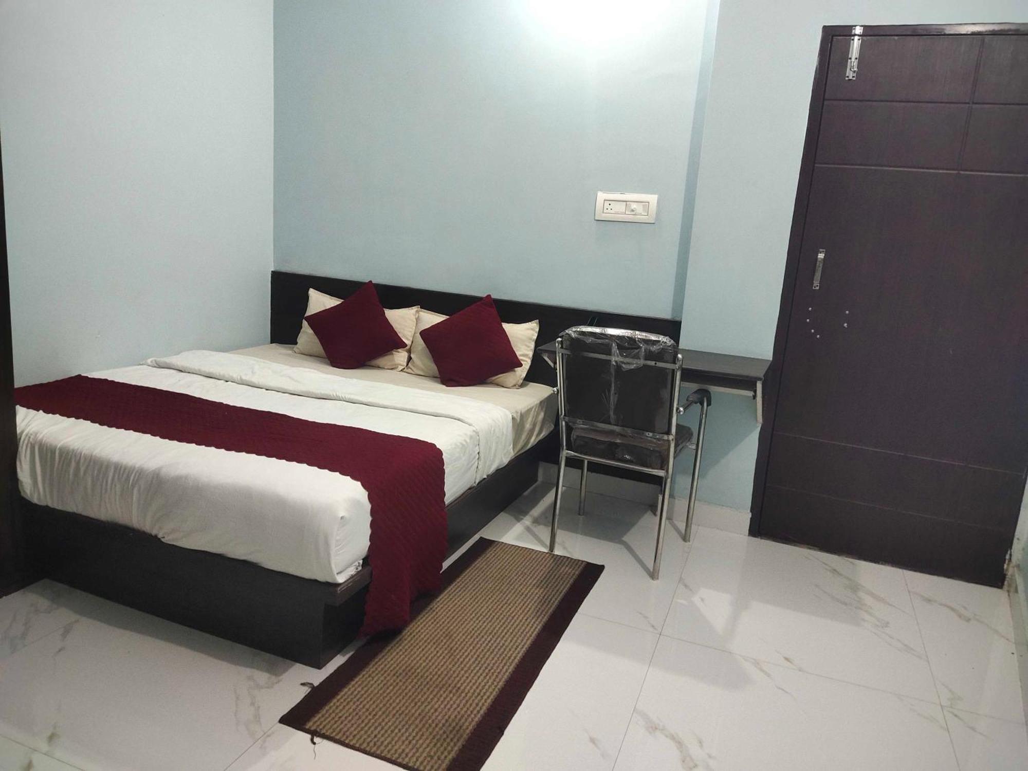 Hotel O Home Aditya Inn Suits Homestay Ayodhya Ngoại thất bức ảnh